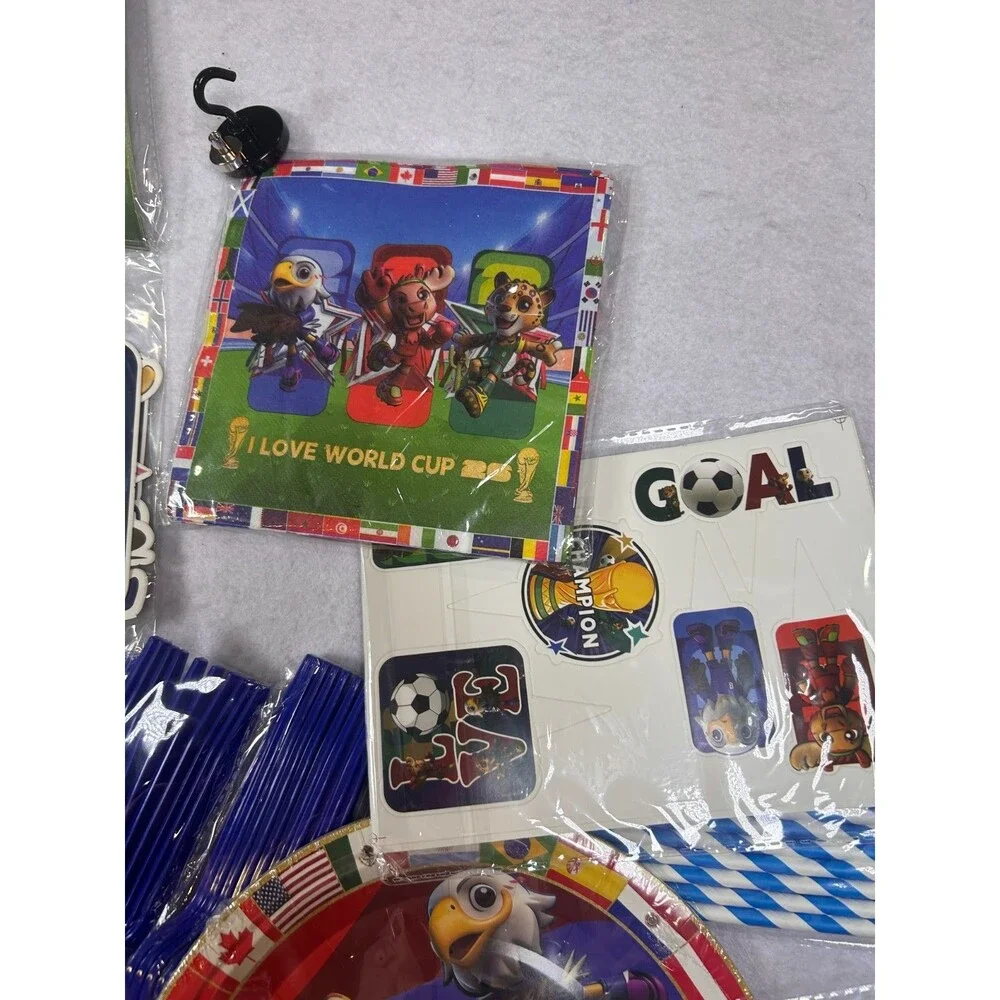 2026 World Cup Mascots Party Kit Clutch Maple Zayu Soccer Decorations 100+ pic